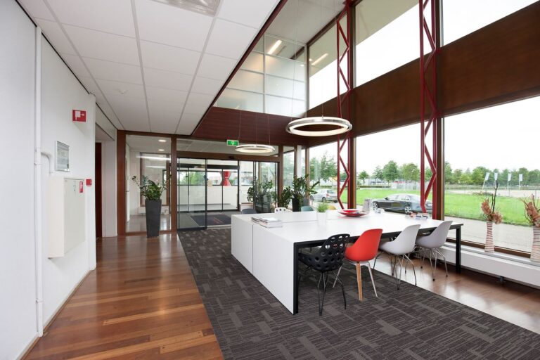 ROOOMS Maastricht-Airport