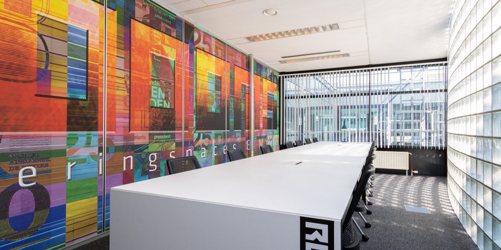 Vergaderruimte huren Roermond - ColourROOOM