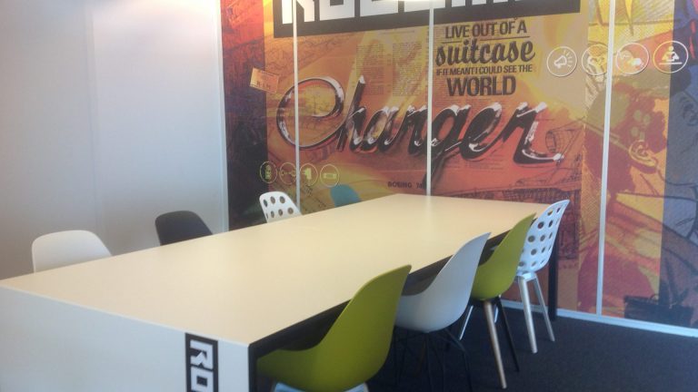 SuitecaseROOOM Vergaderruimte huren Maastricht-Airport - SuitcaseROOOM