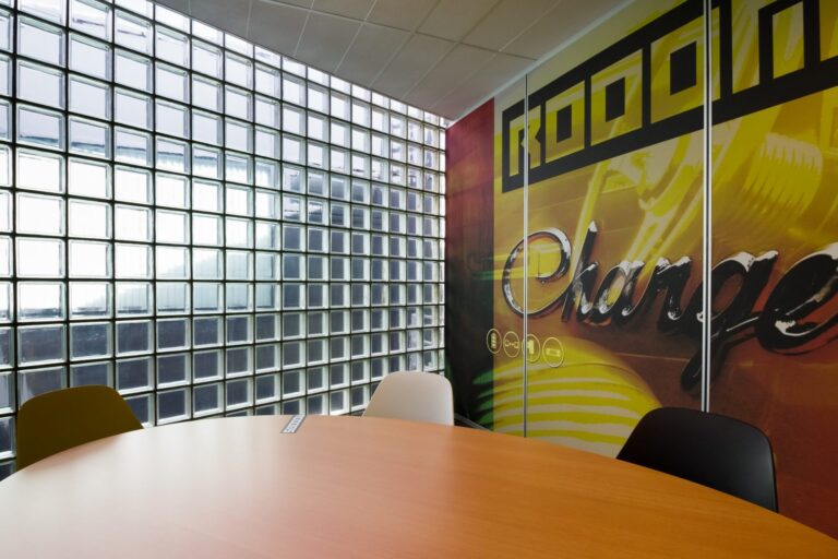 Vergaderruimte huren Roermond - ChargerROOOM